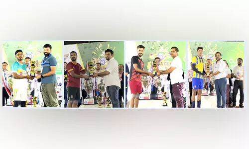 യൂ​ത്ത്​ ഇ​ന്ത്യ സോ​ക്ക​ർ റ​ണ്ണ​റ​പ്പ്​: റോ​യ​ൽ ഫോ​ക്ക​സ് ലൈ​ൻ ജേ​താ​ക്ക​ൾ