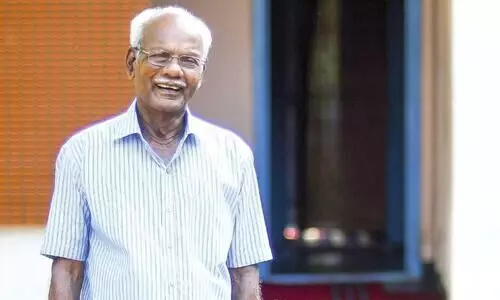 പി​ലാ​ത്തോ​സാ​യ നാ​രേ​ണ​ൻ