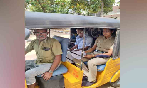 ഭിക്ഷയെടുത്ത് ജീവിച്ച ഹെഡ് കോൺസ്റ്റബിളിനെ മോചിപ്പിച്ചു