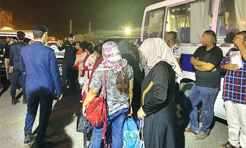 താമസ നിയമം ലംഘിച്ച 48 പ്രവാസികൾ അറസ്റ്റിൽ, ട്രാഫിക് പരിശോധന തുടരും