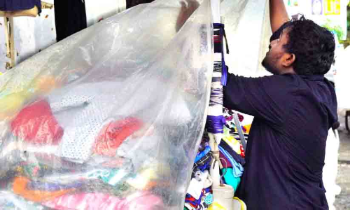 മഴയിൽ മുങ്ങുമോ ഓണപ്രതീക്ഷകൾ...?