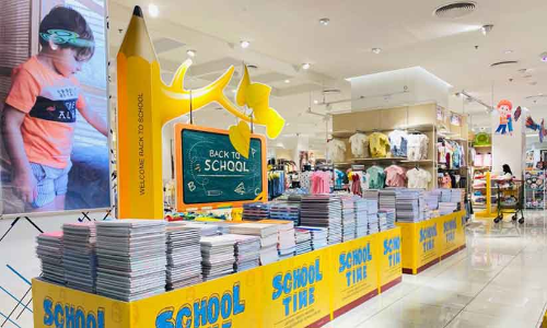 സ്‌കൂളുകള്‍ തുറക്കാന്‍ ദിവസങ്ങള്‍; വിപണി സജീവം