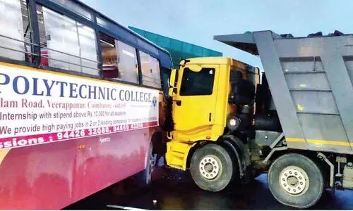 കെ.എസ്.ആർ.ടി.സി ബസും ലോറിയും കൂട്ടിയിടിച്ചു