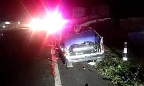 സേലത്ത് മിനിവാനും ബസും കൂട്ടിയിടിച്ച് ആറുമരണം