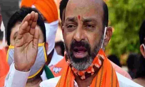 Telangana BJP chief Bandi Sanjay arrested by Jangaon police