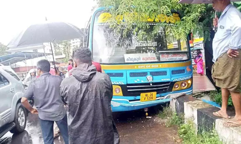 bus accident bus accident