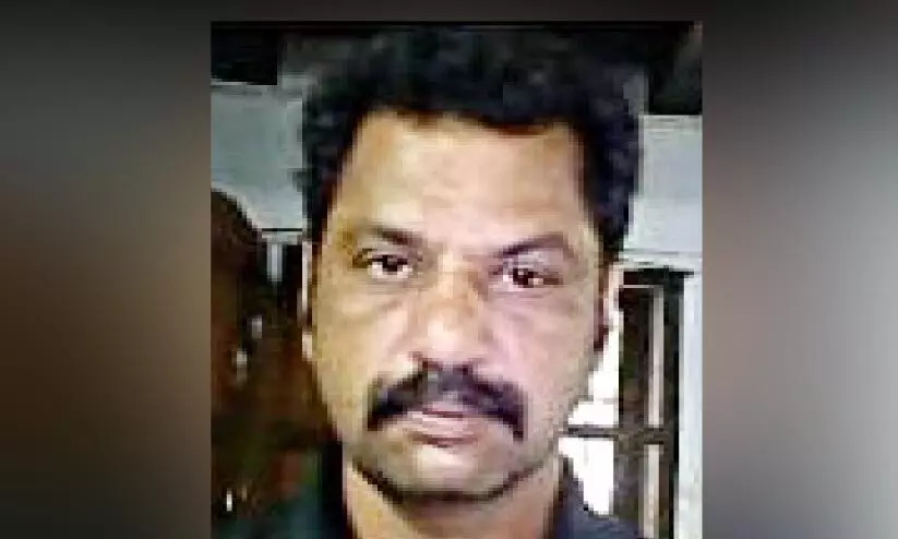 ഒളിവിൽ കഴിഞ്ഞ മോഷ്ടാവ് പിടിയിൽ ഒളിവിൽ കഴിഞ്ഞ മോഷ്ടാവ് പിടിയിൽ