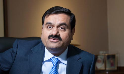 കമ്പനികൾക്ക് ശക്തമായ കെട്ടുറപ്പില്ലെന്ന് റിപ്പോർട്ട്; അദാനി സാമ്രാജ്യം ബലൂൺ