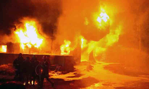 ഫറോക്കിൽ ഗോഡൗണിൽ വൻതീപിടിത്തം