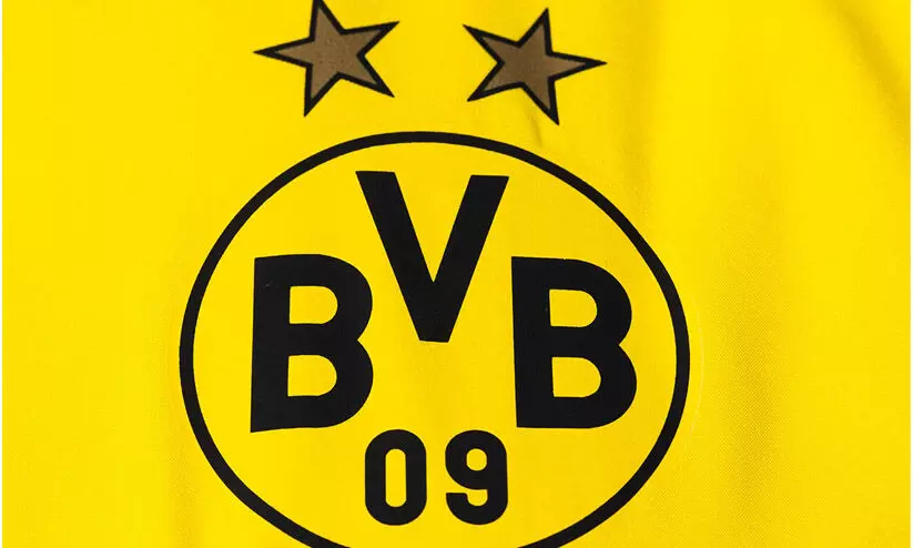 ചാമ്പ്യൻസ് ലീഗിൽ കളിക്കണം; ഒടുവിൽ ശമ്പളം വെട്ടിക്കുറക്കാനും തയാർ; ബൊറൂസിയ ഡോർട്മുണ്ട് സൂപ്പർതാരത്തെ വാങ്ങുമോ? ചാമ്പ്യൻസ് ലീഗിൽ കളിക്കണം; ഒടുവിൽ ശമ്പളം വെട്ടിക്കുറക്കാനും തയാർ; ബൊറൂസിയ ഡോർട്മുണ്ട് സൂപ്പർതാരത്തെ വാങ്ങുമോ?