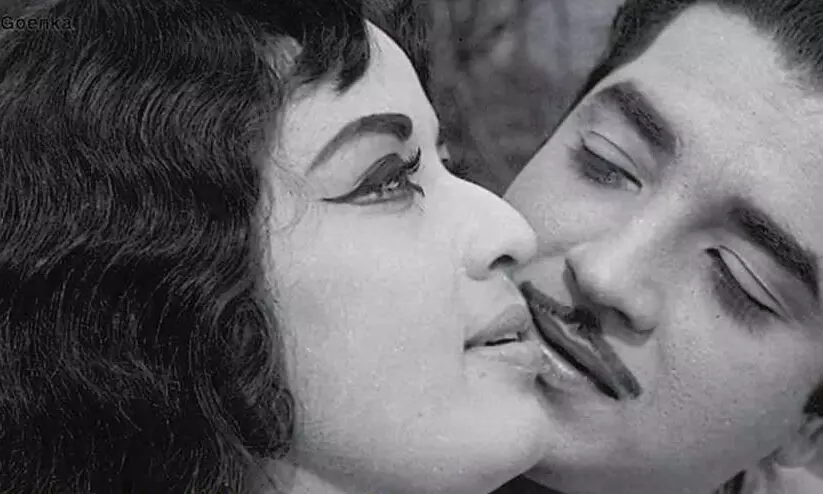 രമണനും ഇന്ദുലേഖയും സിനിമയായപ്പോൾ രമണനും ഇന്ദുലേഖയും സിനിമയായപ്പോൾ