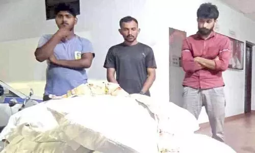 ആലപ്പുഴയിൽ പുകയില ഉൽപന്നവേട്ട; മൂന്നുപേർ പിടിയിൽ