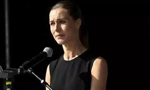 ആരാണ് സന്തോഷം ആഗ്രഹിക്കാത്തത്; ഞാനുമൊരു മനുഷ്യനാണ് -സുഹൃത്തുക്കൾക്കൊപ്പം പാർട്ടി നടത്തിയതിനെ ന്യായീകരിച്ച് ഫിൻലൻഡ് പ്രധാനമന്ത്രി    ​