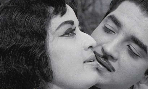 ര​മ​ണ​നും ഇ​ന്ദു​ലേ​ഖ​യും സി​നി​മ​യാ​യ​പ്പോ​ൾ