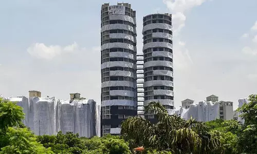 ഇരട്ട ടവറുകൾ സ്ഫോടനത്തിൽ നിലംപരിശാക്കുമ്പോൾ ബാക്കിയാവുക 80,000 ടൺ അവശിഷ്ടങ്ങൾ