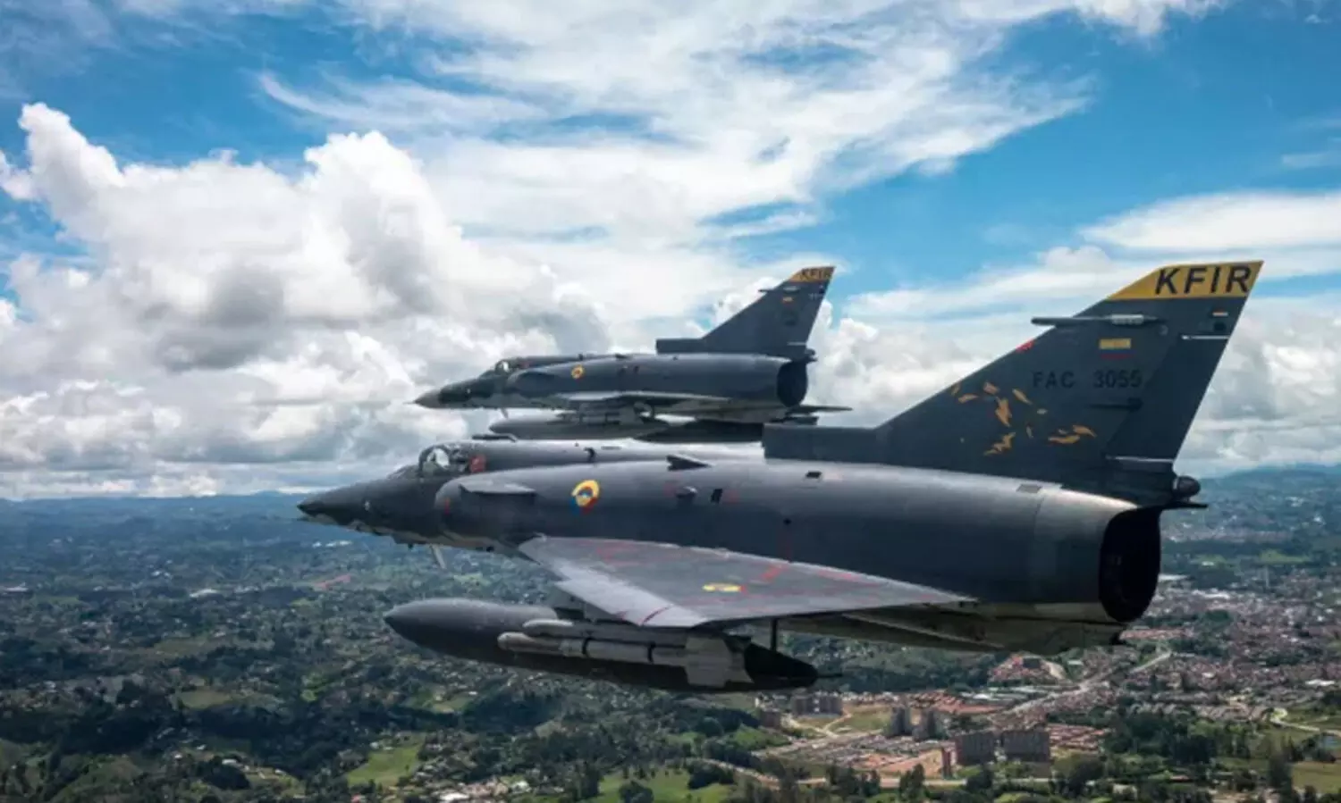 സായുധ സംഘങ്ങൾക്കെതിരായ വ്യോമാക്രമണം നിർത്തുന്നതായി കൊളംബിയ