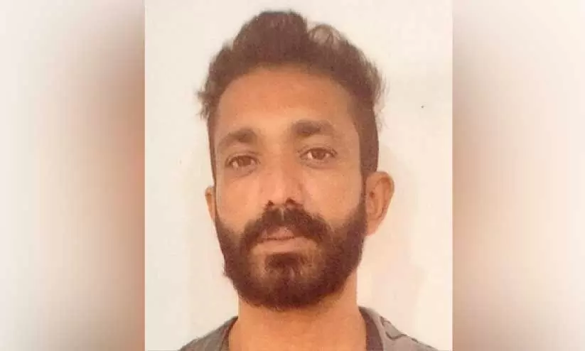 കാപ്പ ചുമത്തി കാപ്പ ചുമത്തി