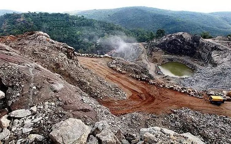 വിഴിഞ്ഞം തുറമുഖത്തിന് പാറപൊട്ടിക്കുന്നതിൽ നിയമ ലംഘനം : കലക്ടർ പാറമട സന്ദർശിക്കണമെന്ന് മനുഷ്യാവകാശ കമീഷൻ വിഴിഞ്ഞം തുറമുഖത്തിന് പാറപൊട്ടിക്കുന്നതിൽ നിയമ ലംഘനം : കലക്ടർ പാറമട സന്ദർശിക്കണമെന്ന് മനുഷ്യാവകാശ കമീഷൻ