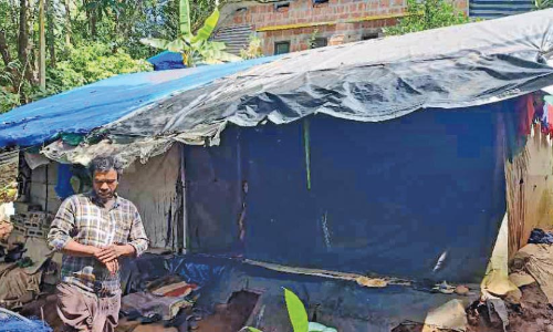 ലൈഫ് പദ്ധതിയും താങ്ങായില്ല; അലവിയുടെ കുടുംബം ഇപ്പോഴും ഷെഡിൽ