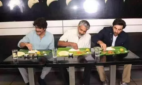 Ranbir Kapoor enjoys Sadya with SS Rajamouli And Nagarjuna Ranbir Kapoor enjoys Sadya with SS Rajamouli And Nagarjuna