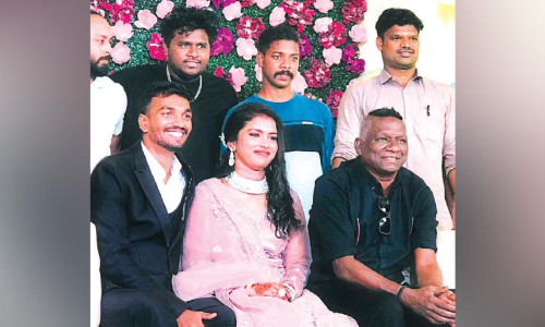 ചാലിശ്ശേരിയുടെ കാല്‍പന്തുകളിക്കാരന് മംഗളാശംസ നേര്‍ന്ന് ഫുട്ബാൾ ലോകം