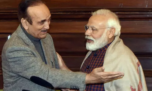 ഗുലാംനബിയെ നേതാവാക്കിയത് കോൺഗ്രസ് -ഗെഹ് ലോട്ട്; ഗു​ലാം​ന​ബി​യു​ടെ റി​മോ​ട്ട് ക​ൺ​ട്രോ​ൾ മോ​ദി​യു​ടെ പ​ക്ക​ലെ​ന്ന് ജ​യ​റാം ര​മേ​ശ്