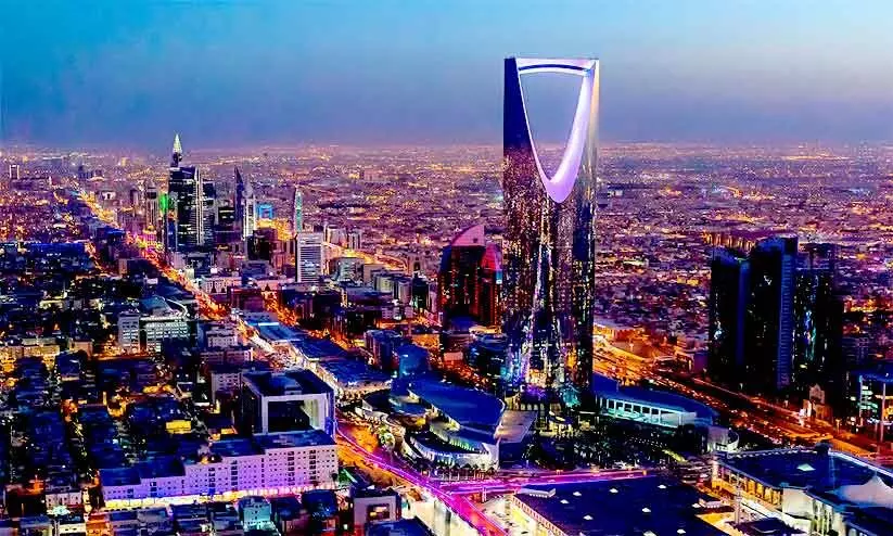 കൺസൾട്ടിങ് മേഖലയിൽ ആദ്യഘട്ടത്തിൽ 35 ശതമാനം സ്വദേശിവത്കരണം കൺസൾട്ടിങ് മേഖലയിൽ ആദ്യഘട്ടത്തിൽ 35 ശതമാനം സ്വദേശിവത്കരണം