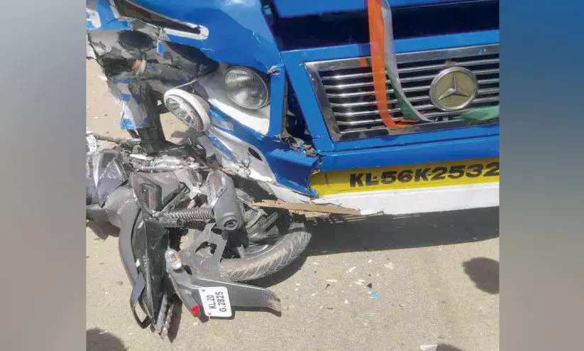 കൂട്ടുകാരുടെ വിയോഗത്തിൽ കണ്ണീരണിഞ്ഞ് നാട്