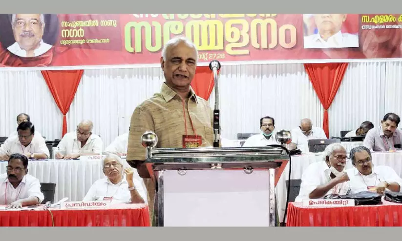 മതാധിഷ്ഠിത ഭരണകൂടം സ്ഥാപിക്കാന്‍ ആര്‍.എസ്.എസ് ശ്രമിക്കുന്നു -എളമരം കരീം