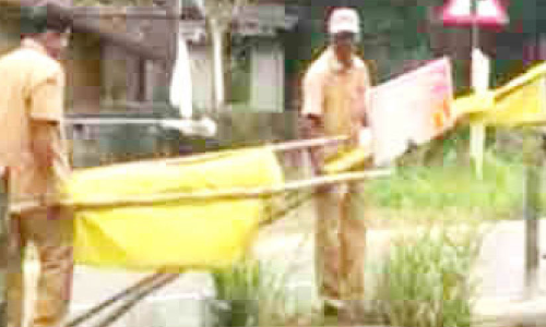 എസ്.എന്‍.ഡി.പിയുടെ കൊടിതോരണങ്ങള്‍ നീക്കിയതില്‍ പ്രതിഷേധം