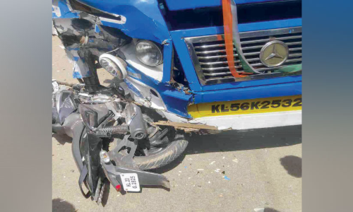 കൂട്ടുകാരുടെ വിയോഗത്തിൽ കണ്ണീരണിഞ്ഞ് നാട്