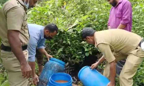 125 ലിറ്റർ വാഷുമായി യുവാവ് പിടിയിൽ