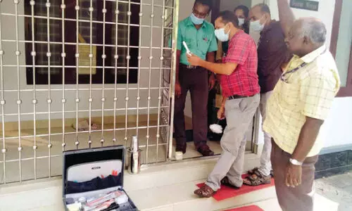 ഗുരുവായൂരിൽ ആളില്ലാത്ത വീട് കുത്തിതുറന്ന് മോഷണം