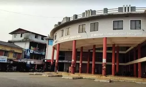 മെംബർക്കെതിരായ വിവാദ പ്രമേയം; മാവൂർ പഞ്ചായത്ത് സെക്രട്ടറിക്കും അംഗങ്ങൾക്കും രണ്ടാഴ്ച നിർബന്ധ പരിശീലനം