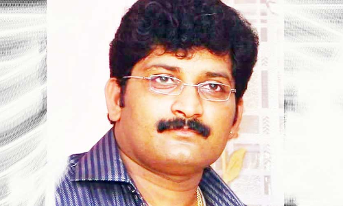 ഇന്ത്യ-പാക്​ മത്സരത്തിന്​ സ്​കോറെഴുതാൻ ഷിനോയ്​