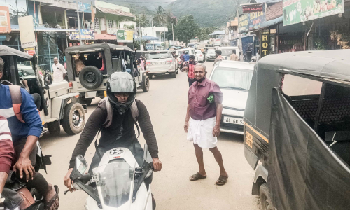 അടിസ്ഥാന സൗകര്യങ്ങളില്ലാതെ കോവിൽകടവ് ടൗൺ