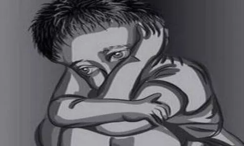 600 രൂപ മോഷ്ടിച്ചെന്നാരോപിച്ച് ദലിത് ബാലനെ തൂണിൽ കെട്ടിയിട്ട് മർദിച്ചു