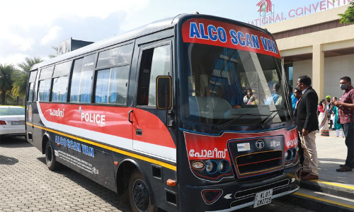 ലഹരി ഉപയോ​ഗിച്ച് വാഹനം ഓടിക്കുന്നവരെ നിമിഷങ്ങൾക്ക് അകം പൂട്ടാൻ ആൽകോ സ്കാൻ വാൻ എത്തി