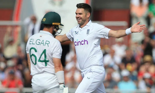 അതുല്യനായി ആൻഡേഴ്സൺ; റെക്കോർഡ് എറിഞ്ഞിട്ടത് നാൽപതാം വയസ്സിൽ