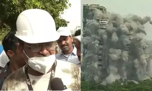 ടവറുകൾ പൊളിച്ച നിമിഷത്തിൽ പൊട്ടിക്കരഞ്ഞുപോയി; വൈകാരിക നിമിഷം വെളിപ്പെടുത്തി എഞ്ചിനീയർ