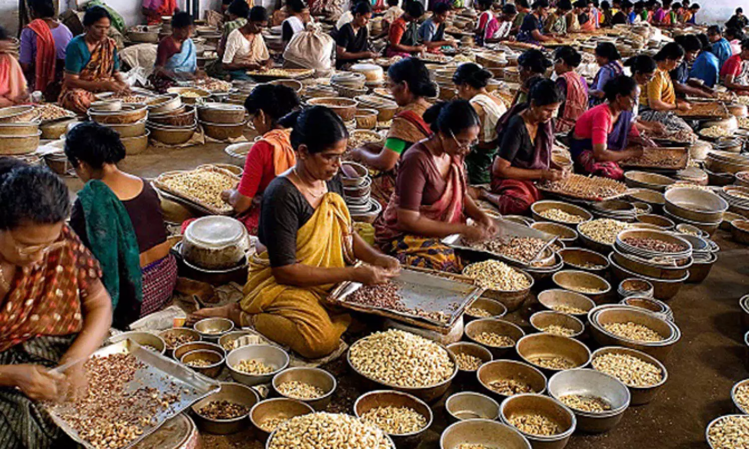 കശുവണ്ടി തൊഴിലാളികൾക്ക് 20 ശതമാനം ബോണസ്