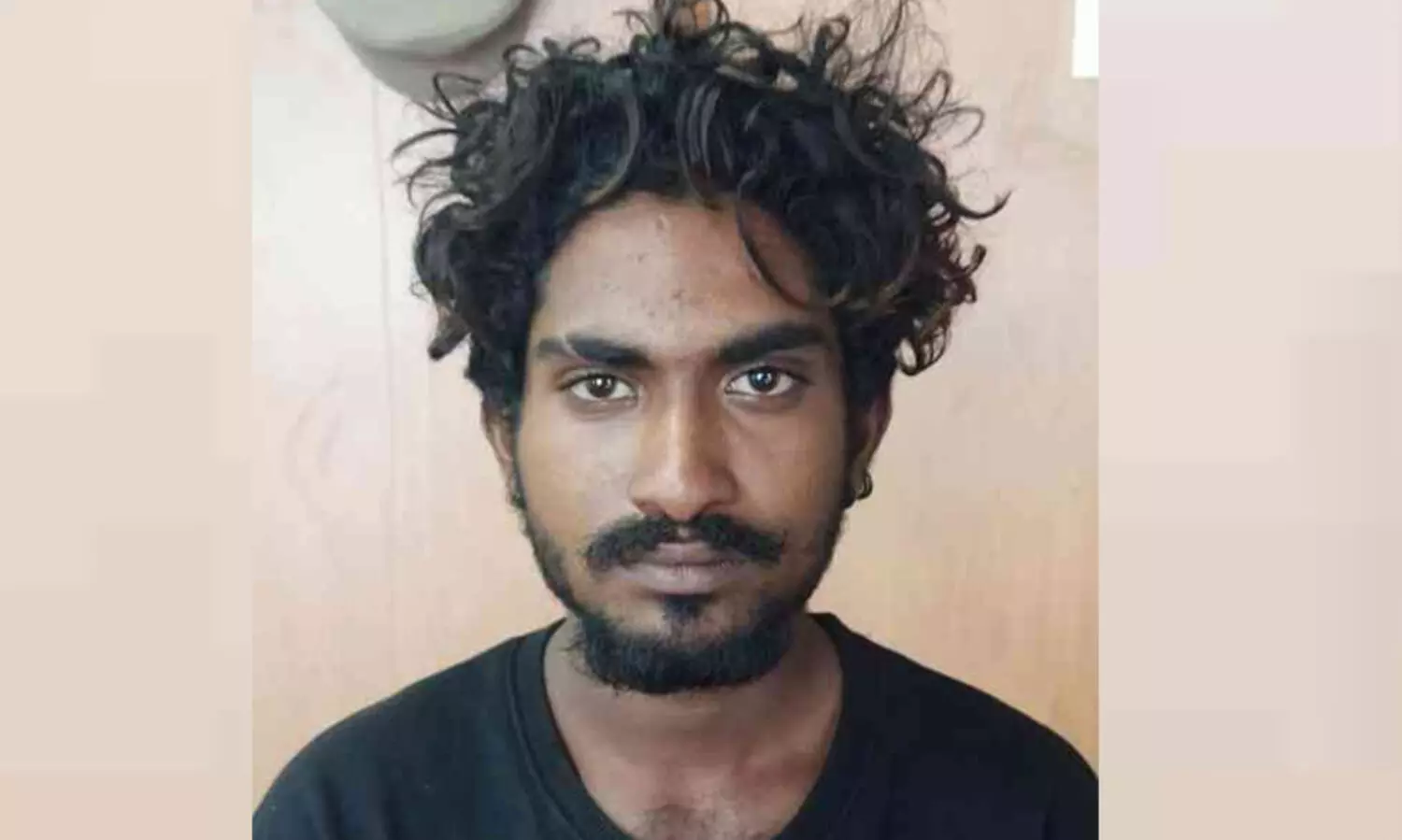 ബോംബേറ് കേസിലെ പ്രതി കഞ്ചാവുമായി പിടിയില്‍