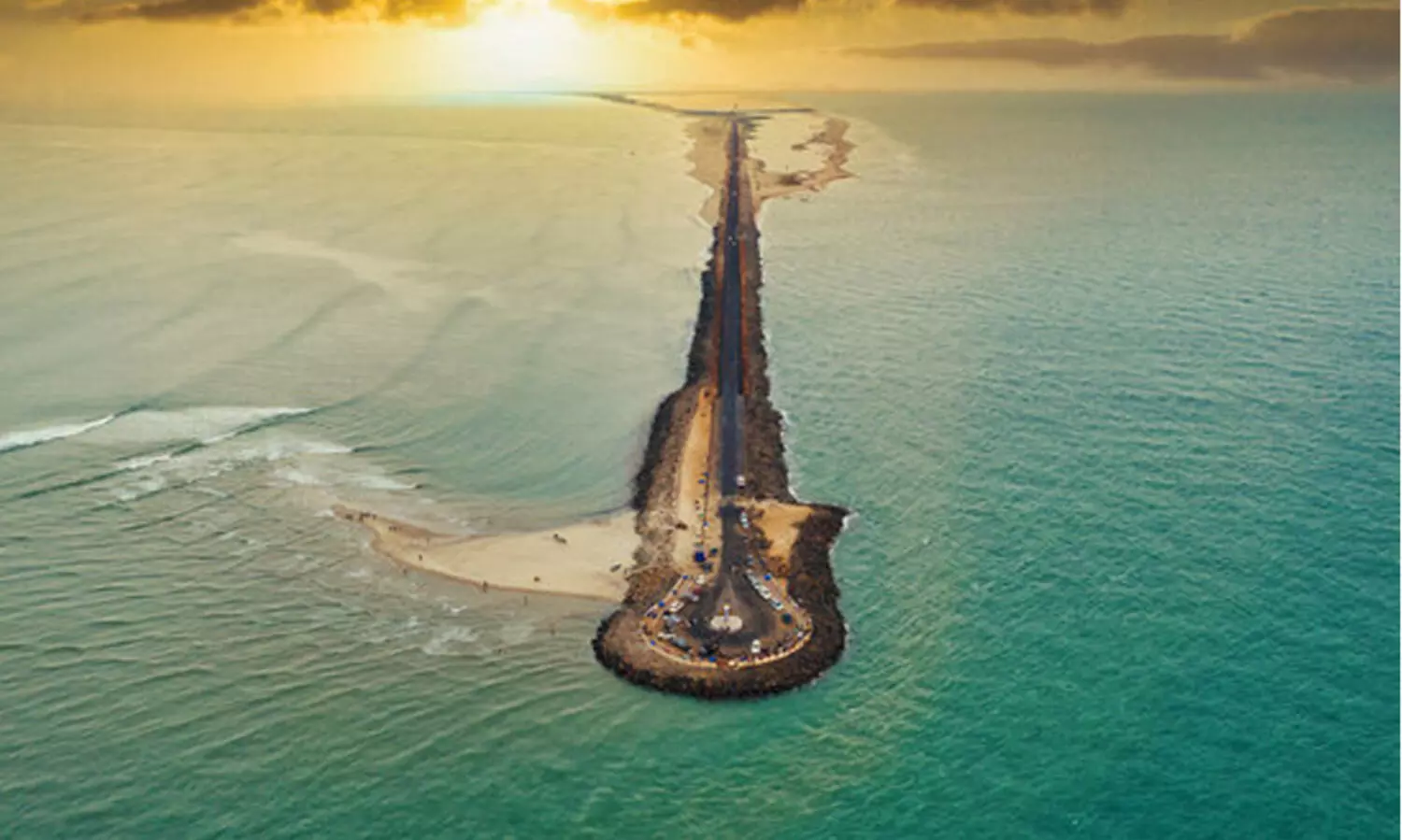 കേരളത്തോടു കലഹിച്ച് തമിഴ്നാട്ടിലലിഞ്ഞ്;  കുമളി-കമ്പം-തേനി വഴി മധുര-രാമേശ്വരം-ധനുഷ്കോടി വരെ