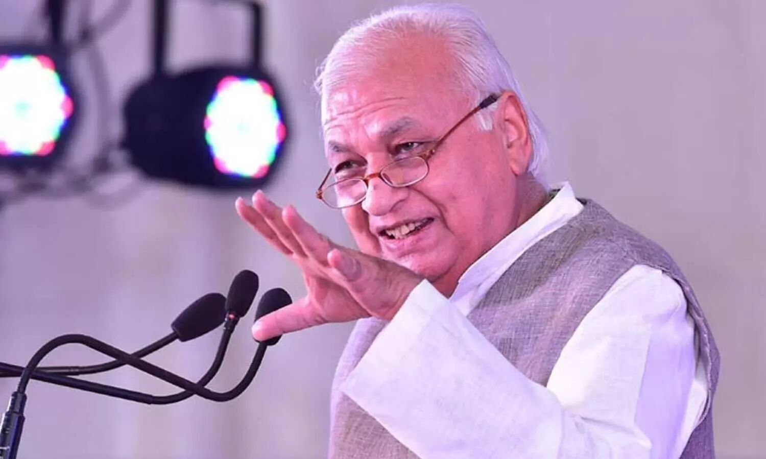 തന്നെ സമ്മർദത്തിലാക്കാൻ ആർക്കും കഴിയില്ലെന്ന്​ ഗവര്‍ണര്‍