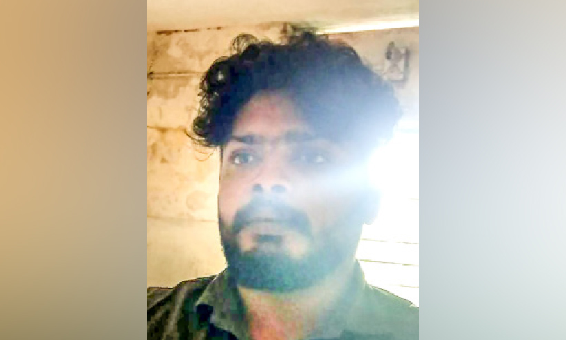 ഹഷീഷ് ഓയിലുമായി യുവാവ് പിടിയിൽ ഹഷീഷ് ഓയിലുമായി യുവാവ് പിടിയിൽ