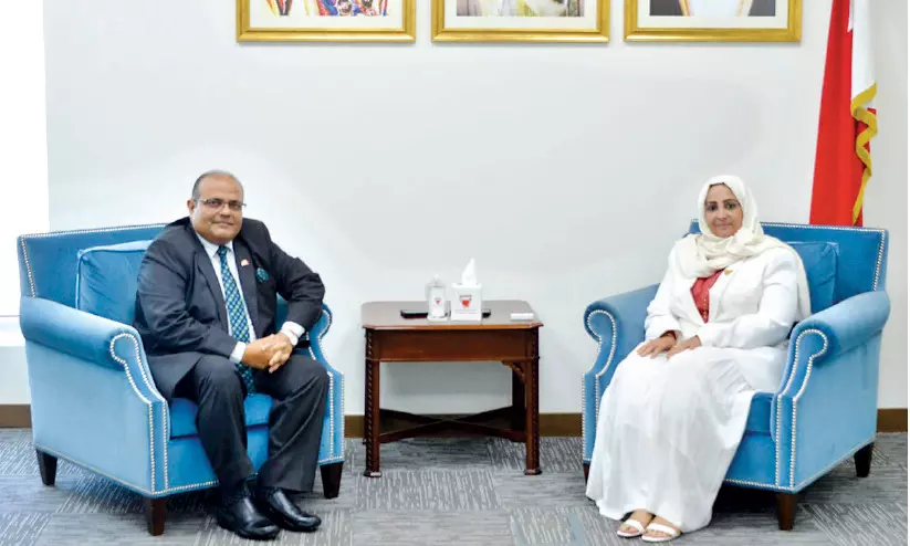 ഇന്ത്യൻ അംബാസഡർ ആരോഗ്യ മന്ത്രിയുമായി ചർച്ച നടത്തി ഇന്ത്യൻ അംബാസഡർ ആരോഗ്യ മന്ത്രിയുമായി ചർച്ച നടത്തി