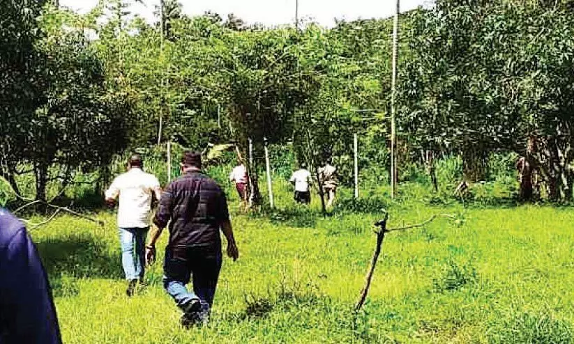 മോഷണക്കേസ് അന്വേഷണത്തിനിടെ പൊലീസ് നായ കണ്ടെത്തിയത് വാറ്റുകേന്ദ്രം