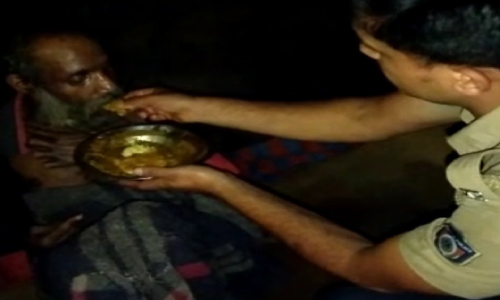 കാക്കിക്കുള്ളിലെ കനിവ്; ജോഗിക്ക് തണലൊരുക്കി അഭിജിത്തും മിഥുനും