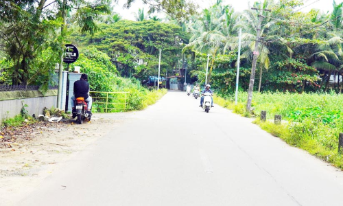 കാരപ്പറമ്പ്​, സിവിൽ സ്റ്റേഷൻ ഭാഗത്തെ കുരുക്കഴിക്കാനുള്ള പാതക്ക്​സ്ഥലമൊരുങ്ങിയില്ല