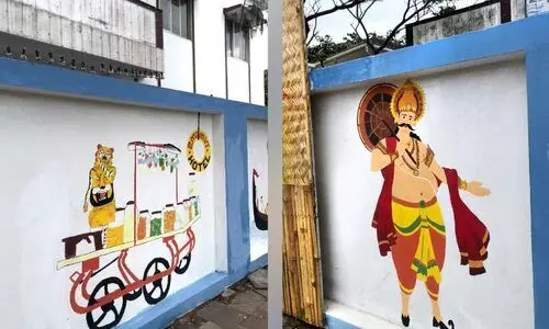 ഓണാഘോഷം: വർണക്കാഴ്ച്ചയൊരുക്കി ബീച്ചിലെ ചുമർചിത്രങ്ങൾ